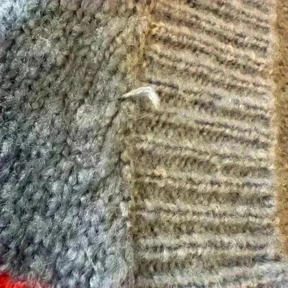 June And Hudson Womens V-Neck Sweater Blue Color Pink Block Long Sleeve Bishop M - Picture 9 of 9